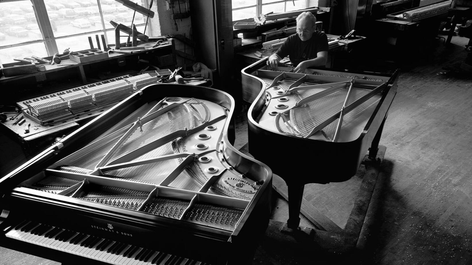 Piano à queue Steinway & Sons modèle M-170 N°224314 